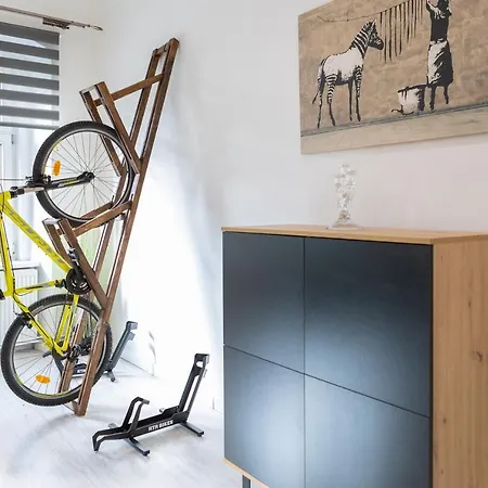 Z Historia, Klahra Myweek Apartmán Lądek-Zdrój