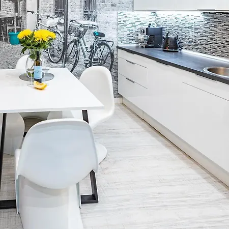 Z Historia, Klahra Myweek Apartmán Lądek-Zdrój