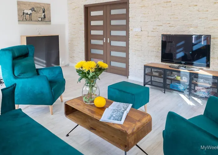 Z Historia, Klahra Myweek