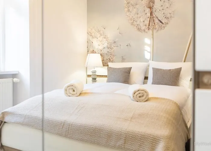 Διαμέρισμα Z Historia, Klahra Myweek *