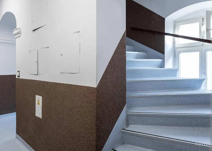 Διαμέρισμα Z Historia, Klahra Myweek